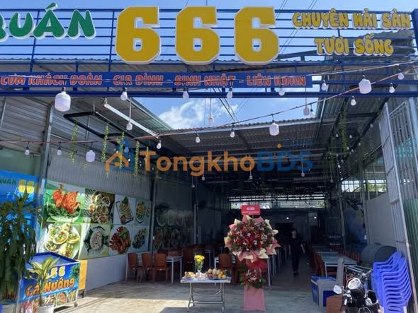 Nhà mặt tiền Hùng Vương Phan Thiết 320m² 15tr - Ô tô vào tận nhà