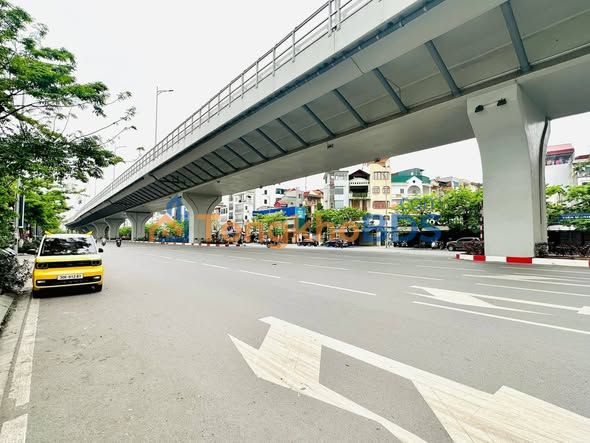 Nhà phố Hai Bà Trưng 66m2 - Giá thương lượng, Mặt tiền kinh doanh