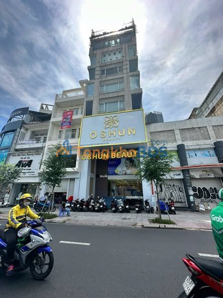 Văn phòng cho thuê NKKH Q1 1000m² giá tốt - Sẵn sàng làm việc