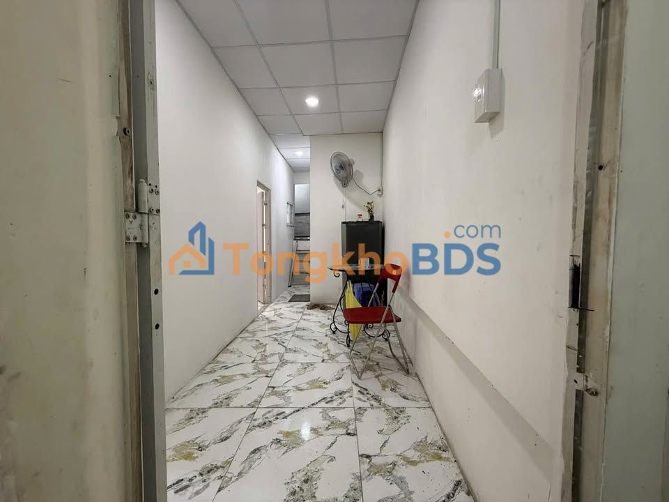 Nhà nhỏ Q10 Nguyễn Duy Dương 2PN thỏa thuận - Sẵn ở ngay