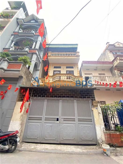 Nhà nguyên căn Phúc Đồng 83m² 10 triệu - Sẵn sàng ở ngay