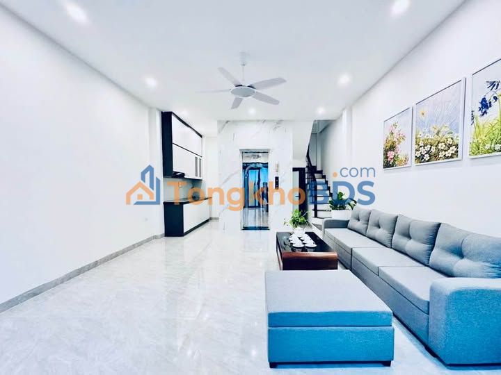 Nhà Hoàng Quốc Việt 37m² giá 10 tỷ - Chính chủ bán