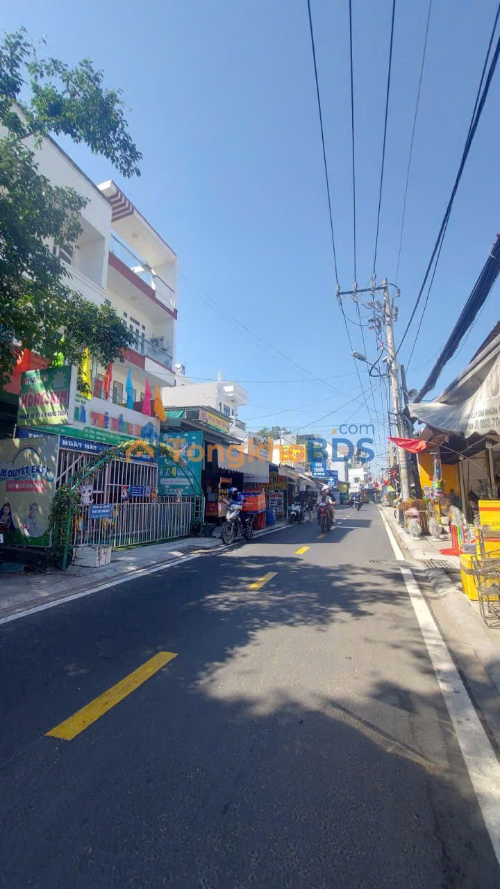 Nhà Đường 2 Quận 9 124m2/8.556 tỷ - Chính chủ bán gấp