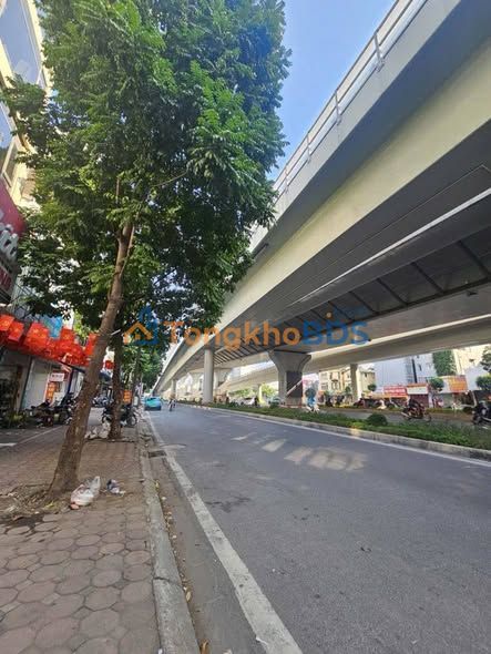 Nhà phố Giải Phóng 155m² 12 tỷ - Mặt tiền kinh doanh