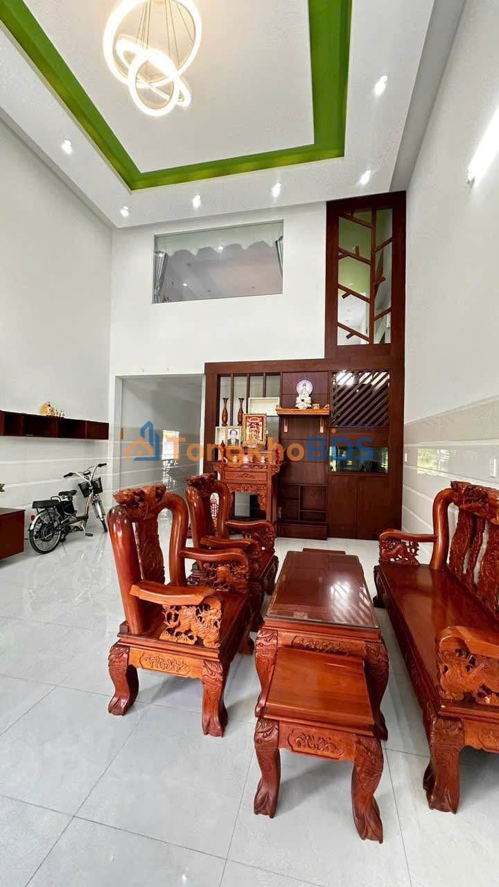 Nhà Tương Bình Hiệp 136m² 2.3 tỷ - Ô tô vào tận nhà