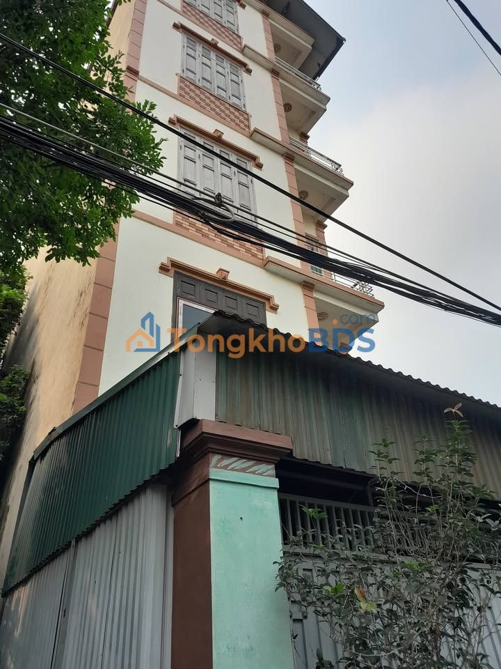Nhà riêng Cự Khối Long Biên 65m² 6 tỷ+ - Ô tô vào tận nhà