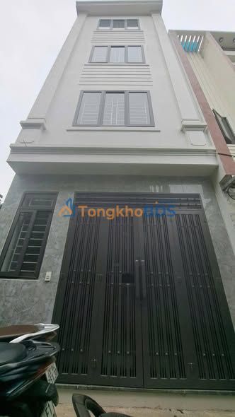 Nhà Phụng Châu, Chương Mỹ 40m² 4.05 tỷ - Ô tô vào tận nhà