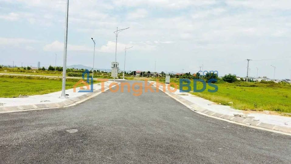 Đất nền Đồng Môn Hà Tĩnh 176m² 2.1 tỷ - Đường to ô tô