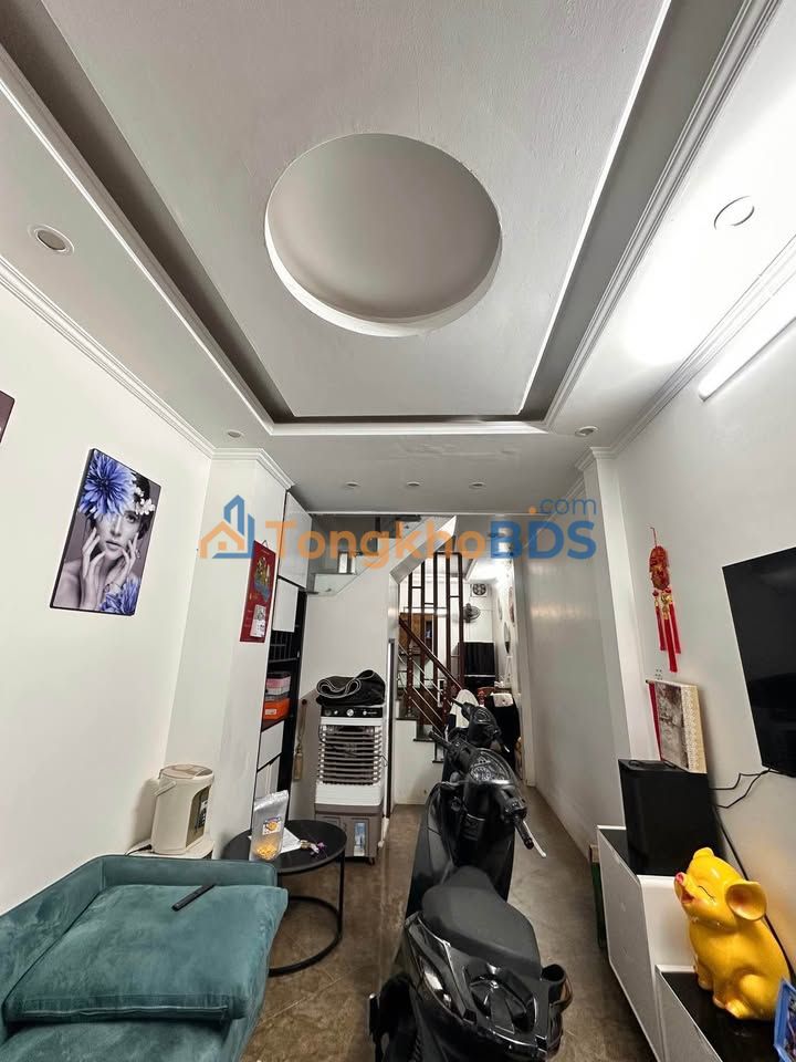 Nhà riêng Việt Hưng 38m² giá 7.2 tỷ - Ô tô vào tận nhà