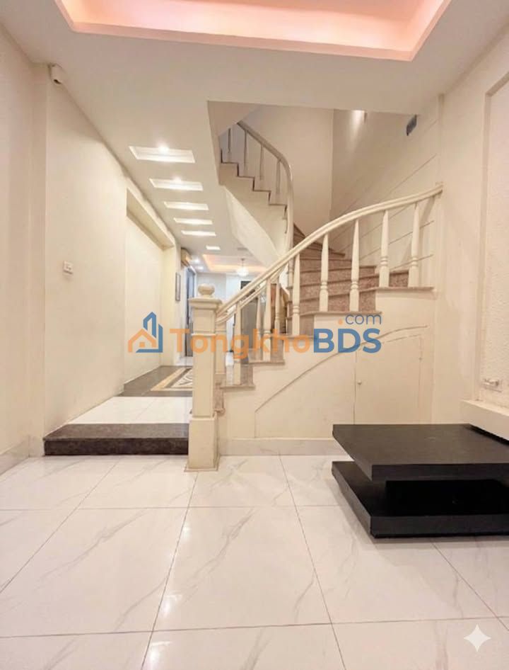 Nhà Thái Hà 45m² giá thỏa thuận - Chính chủ sổ đẹp