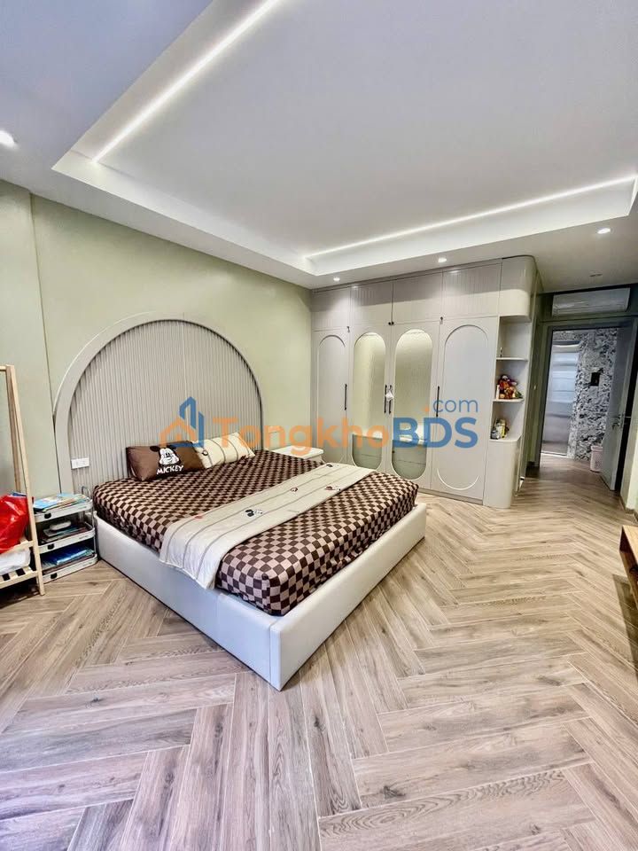 Apartment Royal City Thanh Xuân 120m² 5.1 tỷ - Bàn giao ngay