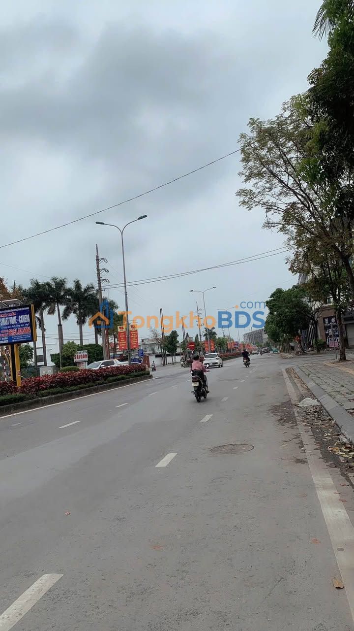 Townhouse Tuệ Tĩnh 275m² 10 tỷ bán gấp - Thích hợp KD