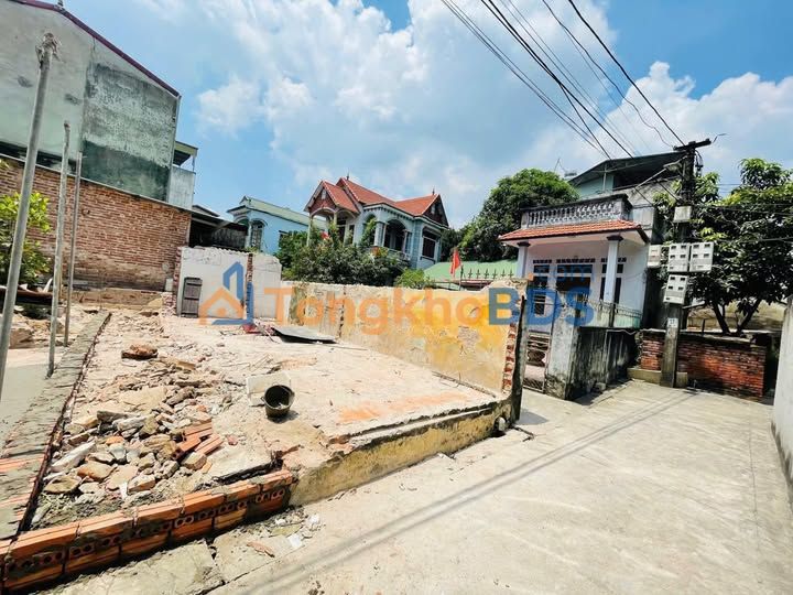 Đất nền Kiêu Kỵ Gia Lâm 40m² 4 tỷ - Sổ đỏ chính chủ