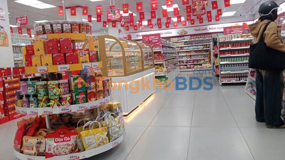 Nhà mặt phố Nguyễn Khang Đống Đa 150 triệu - Mặt tiền kinh doanh