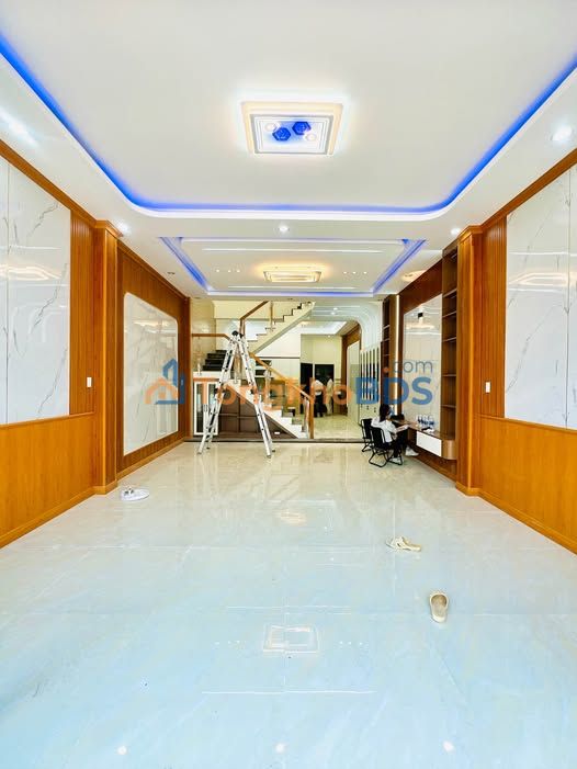 Nhà phố Tân Hạnh Biên Hòa 108m² giá 3.9 tỷ - Ô tô vào tận nhà