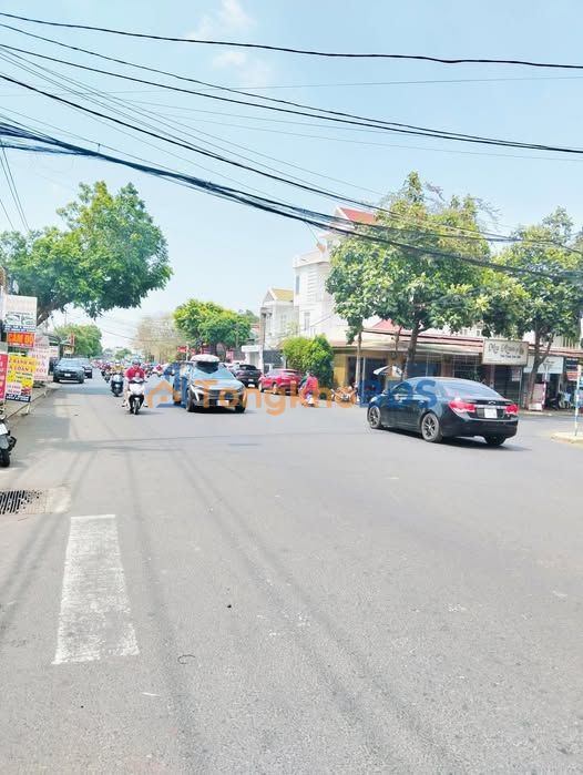 Nhà mặt tiền Đà Lạt Y Moal 138m² 8,9 tỷ - Chính chủ bán gấp