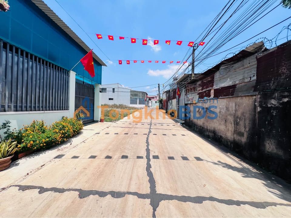 Nhà hẻm Lê Thị Hồng Gấm Pleiku 144m² 2.05 tỷ - Chính chủ