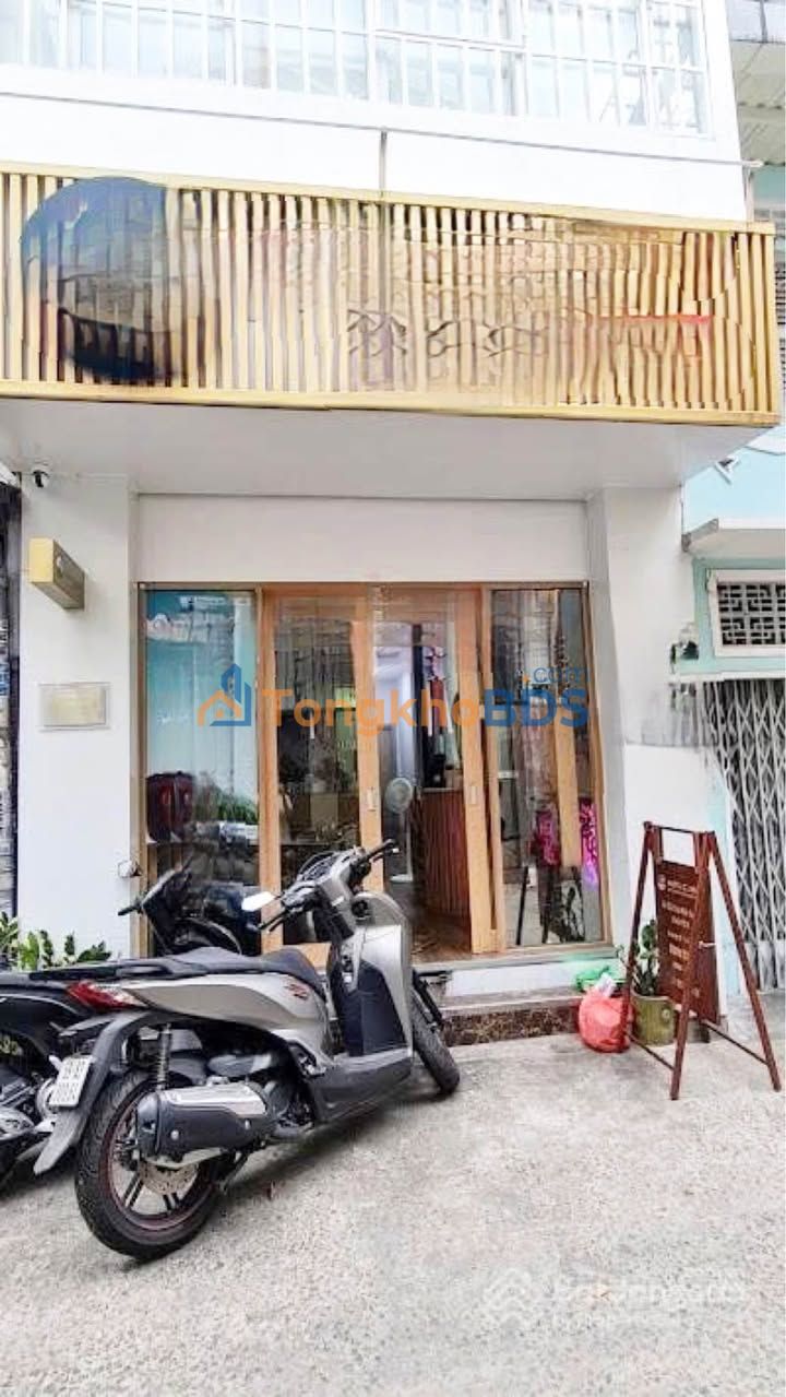 Nhà cho thuê Q.1 Lê Thị Riêng 68m² - Ô tô vào tận nhà