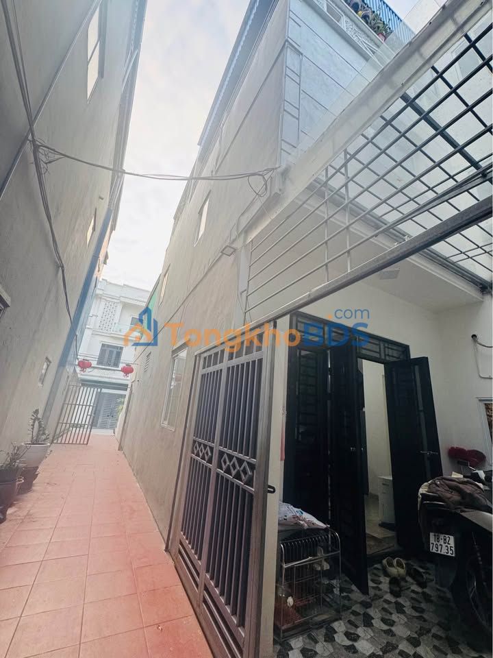 Nhà 3T Ngõ Mỹ Xá Tô Hiến Thành 50m² 2.1 tỷ - Ô tô vào tận nhà