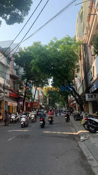 Nhà phố Hoàng Diệu Sơn Trà 175m² giá 20.5 tỷ - Mặt tiền kinh doanh