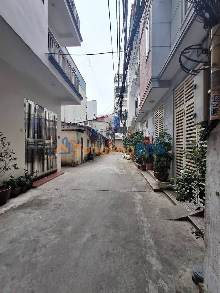 Đất nền Ngõ 604 Ngọc Thụy 50m² - Sổ đỏ chính chủ