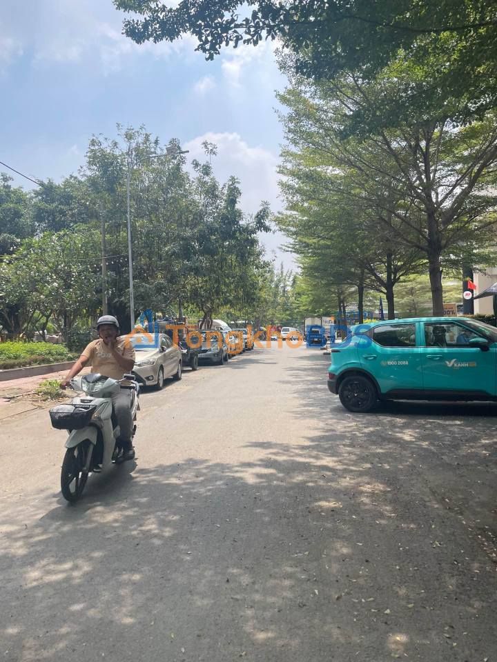 Nhà phố Thủ Đức 63m² thỏa thuận - Mặt tiền kinh doanh sầm uất