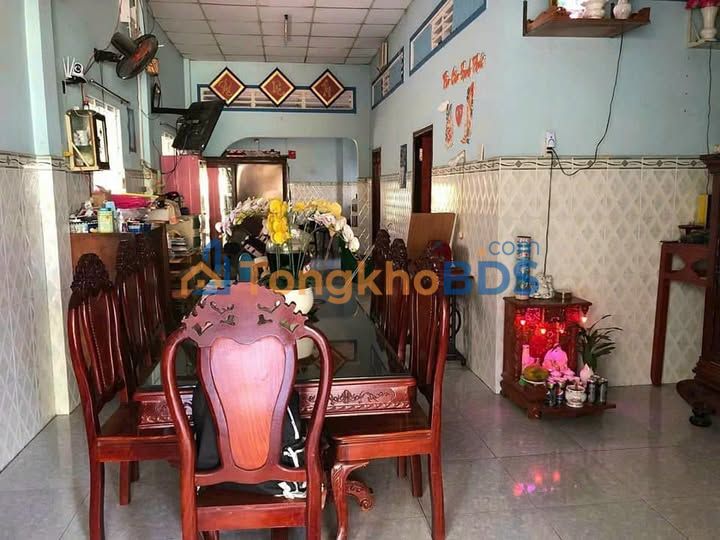 Nhà phố Quốc lộ 1 Tân An 6.9 tỷ - Mặt tiền kinh doanh