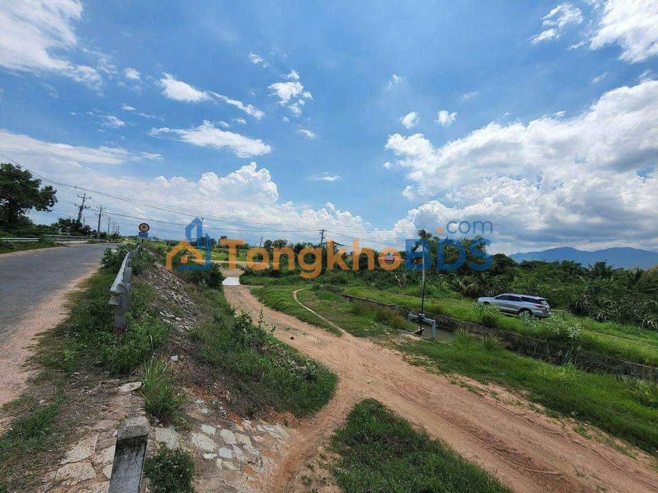 Đất nền Hàm Liêm Bình Thuận 4200m² 3 tỷ - Sổ đỏ chính chủ