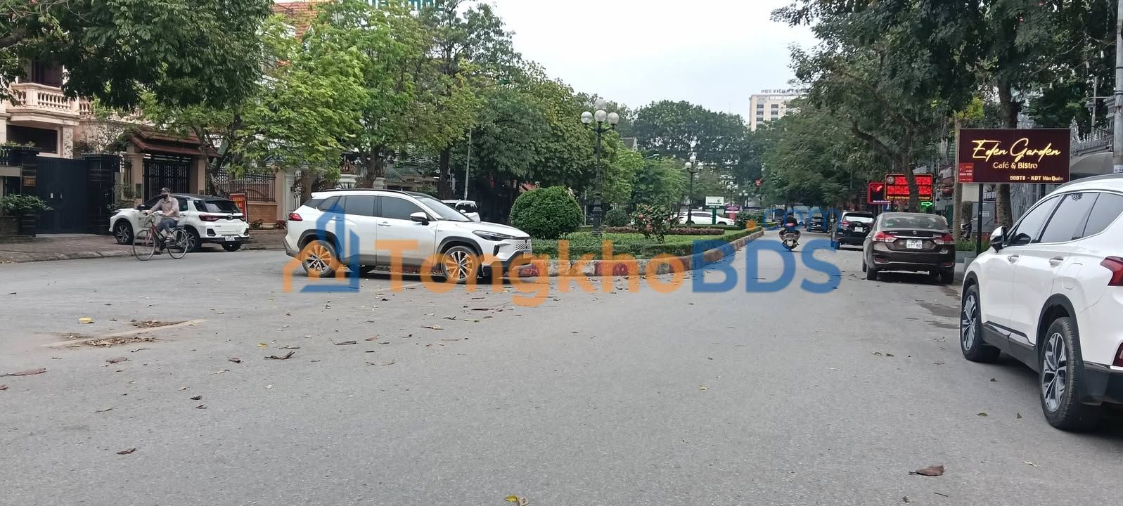 Nhà phố Văn Quán 46m2 giá 13 tỷ - Mặt tiền kinh doanh