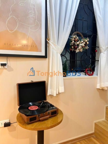 Căn hộ Hàng Bồ Hà Nội 50m² 10 triệu - View đẹp