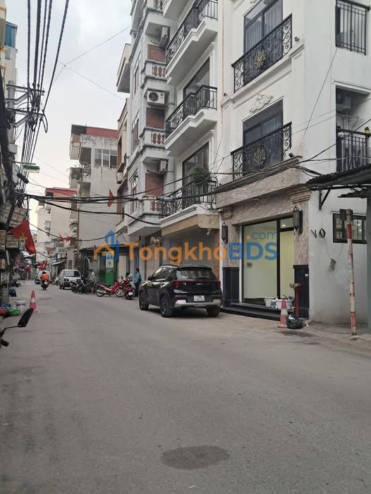 Nhà mặt phố Nguyễn Chính Hoàng Mai 35m² 14 tỷ - Ô tô vào tận nhà