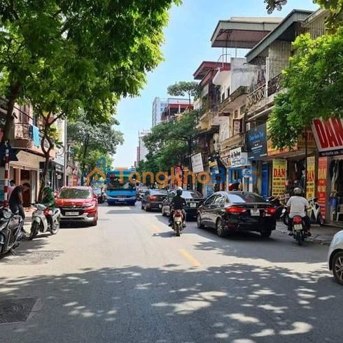 Nhà phố Nguyễn Sơn Long Biên 30m² 6 tỷ - Ô tô vào tận nhà
