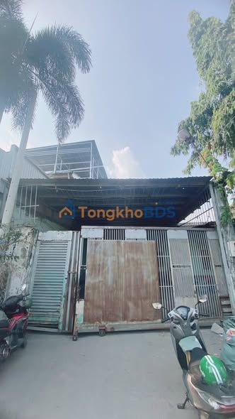 Xưởng Võ Thị Phải Q12 440m² 30 triệu - Container thoải