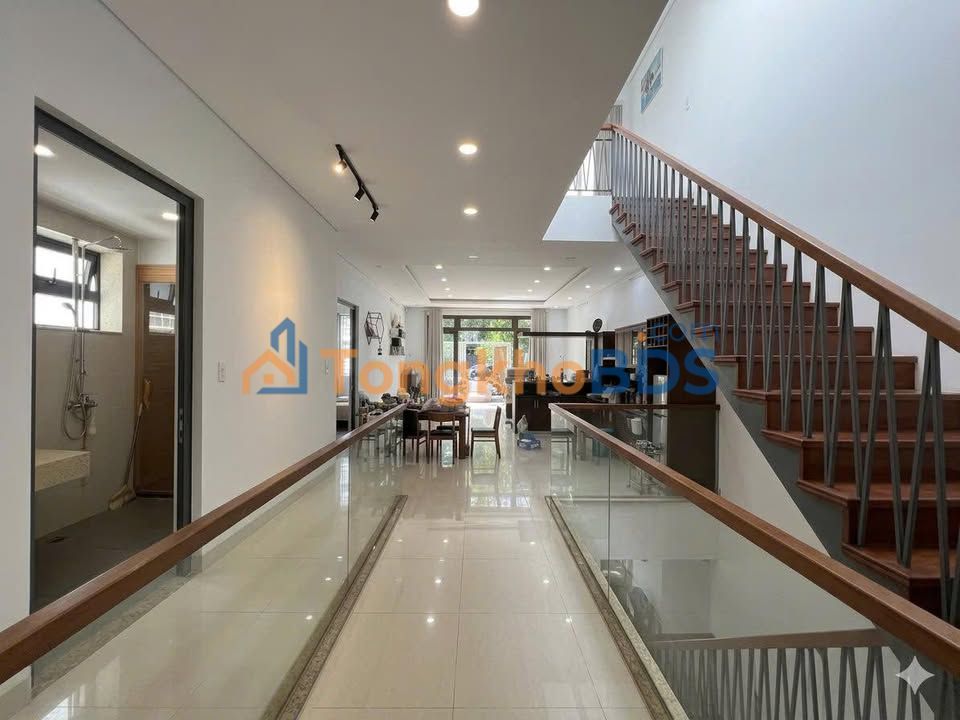 Nhà 3 tầng Phan Đăng Lưu 150m² 20 triệu - Cho thuê ngay