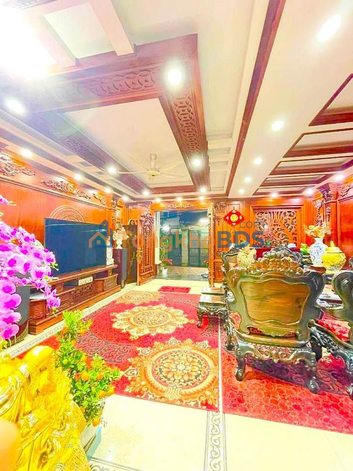 Townhouse Bồ Đề 172m² 50 triệu/tháng - Cho thuê ngay