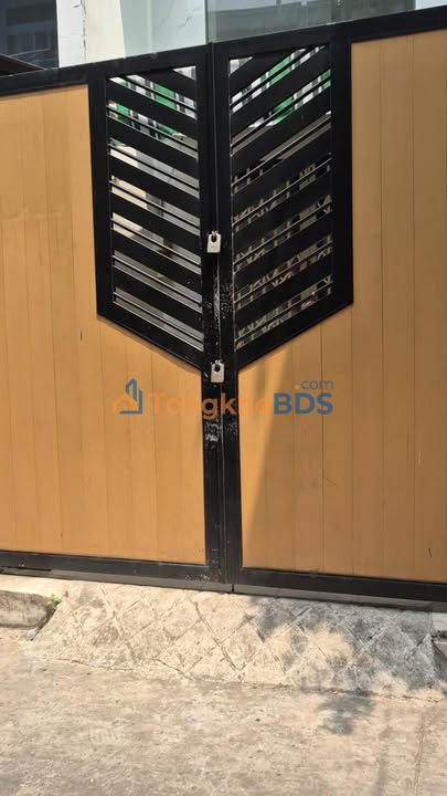 Nhà nguyên căn Quận 11 61m² Thỏa thuận - Ô tô vào tận nhà