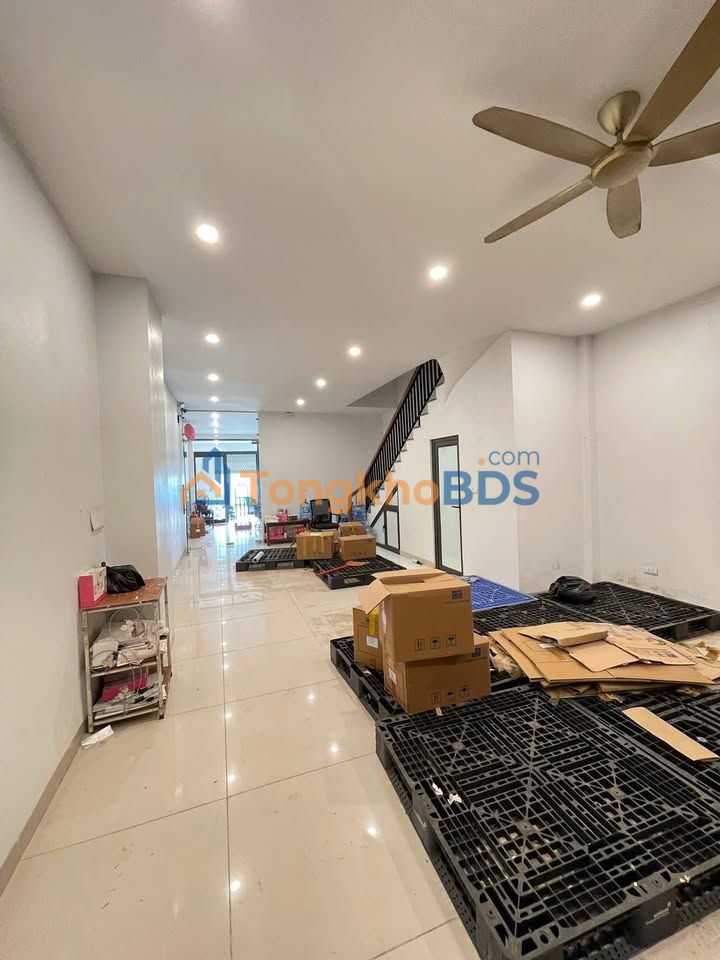 Nhà riêng Tân Triều Thanh Trì 100m² 23 triệu - Sẵn sàng ở ngay