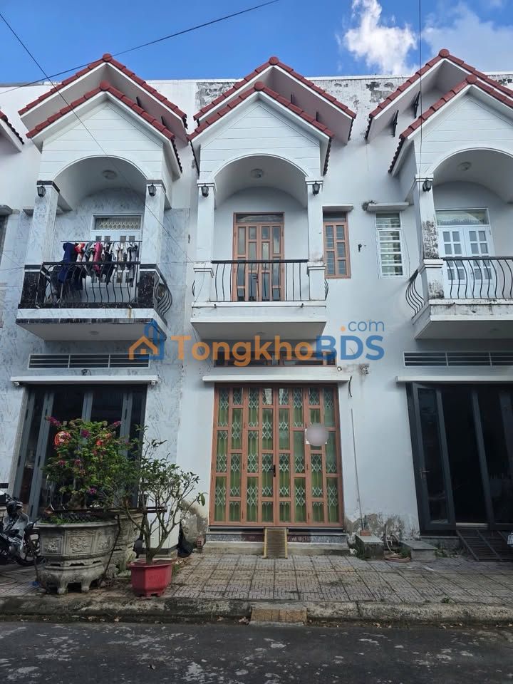 Nhà 1 trệt 1 lầu Vị Thanh 68m² 3 triệu - Sẵn sàng ở ngay