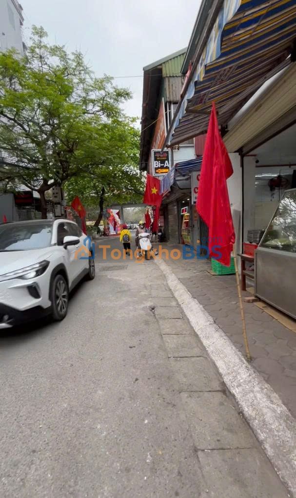 Nhà mặt ngõ 339 Minh Khai 40m² 23tr - Vị trí đẹp