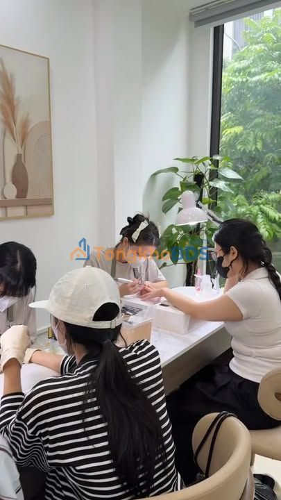 Nhà mặt phố Trương Công Giai 38m² 30 triệu - Mặt tiền kinh doanh