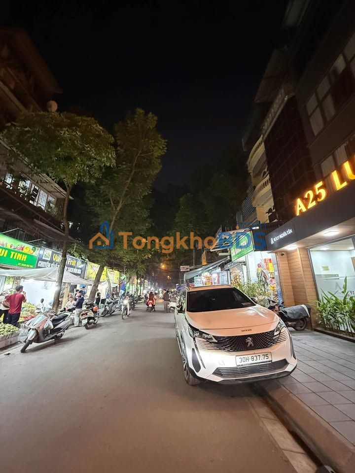 Nhà phố Nghĩa Tân 56m² 2 tỷ - Mặt tiền kinh doanh