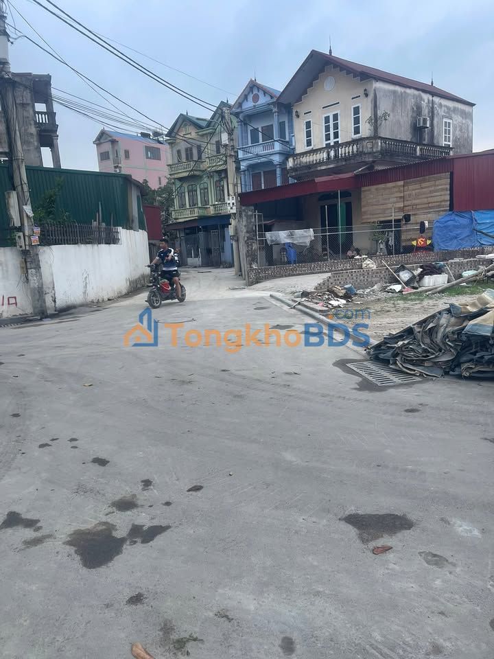 Nhà riêng Quang Minh 78m² 3 tỷ - Ô tô vào tận nhà