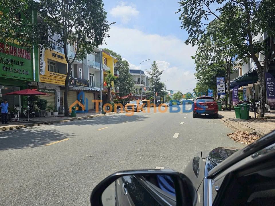 Nhà mặt tiền đường N1 - Khu D2D Thống Nhất - 95m² giá 13 tỷ - Ô tô vào tận nơi