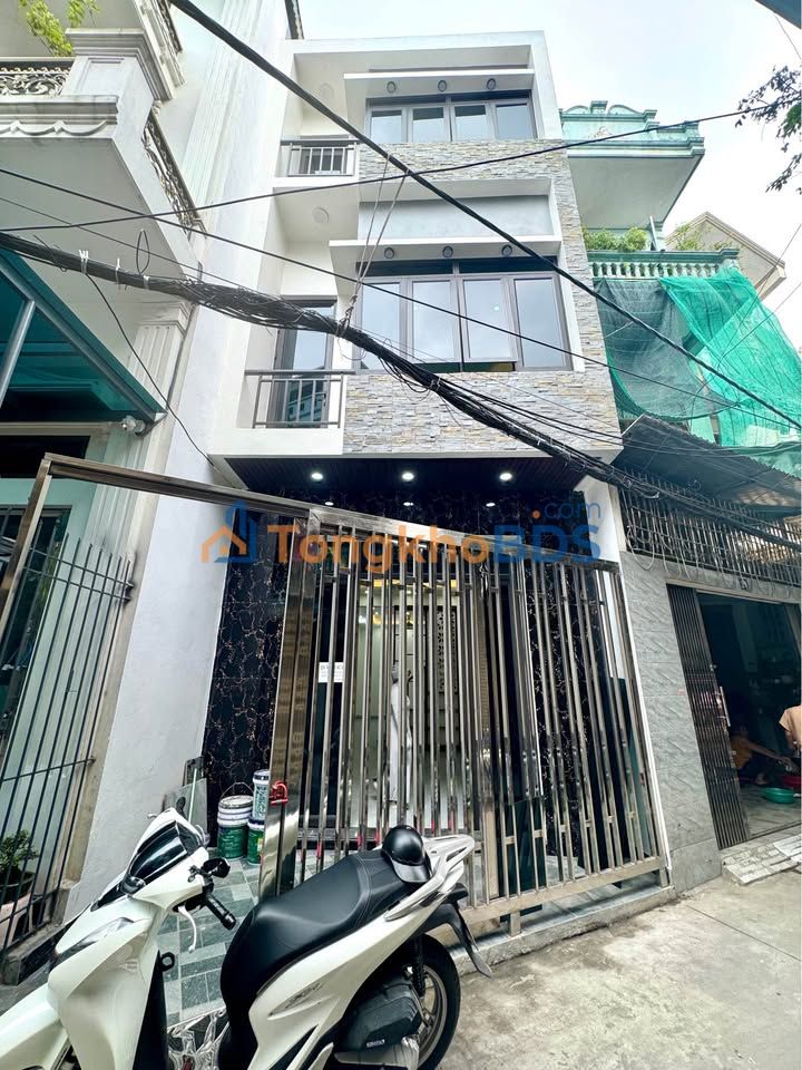 Nhà Trần Thái Tông Cầu Giấy 61m2 3.2 tỷ - Ô tô vào tận nhà