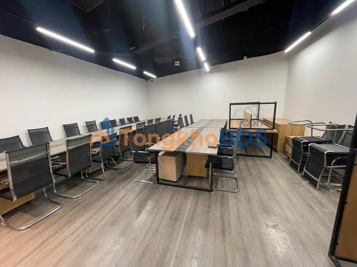 Văn phòng Royal City 320m2 128 triệu - Sẵn sàng làm việc