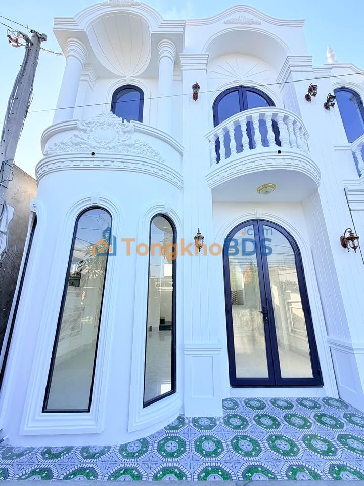 Nhà Tân Cổ Điển Hẻm 53 Sơn Thông 87m² 970 triệu, sẵn ở ngay