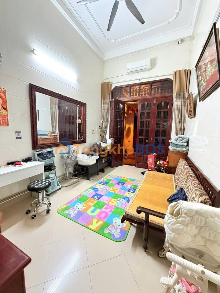 Nhà Trương Định 35m² 7.9 tỷ - Ô tô vào tận nhà