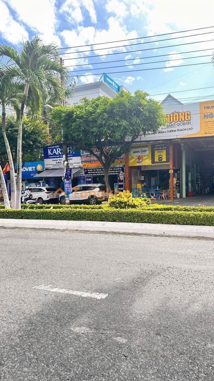 Nhà phố Rạch Giá Nguyễn Trung Trực 272m² 8 tỷ - Mặt tiền kinh doanh