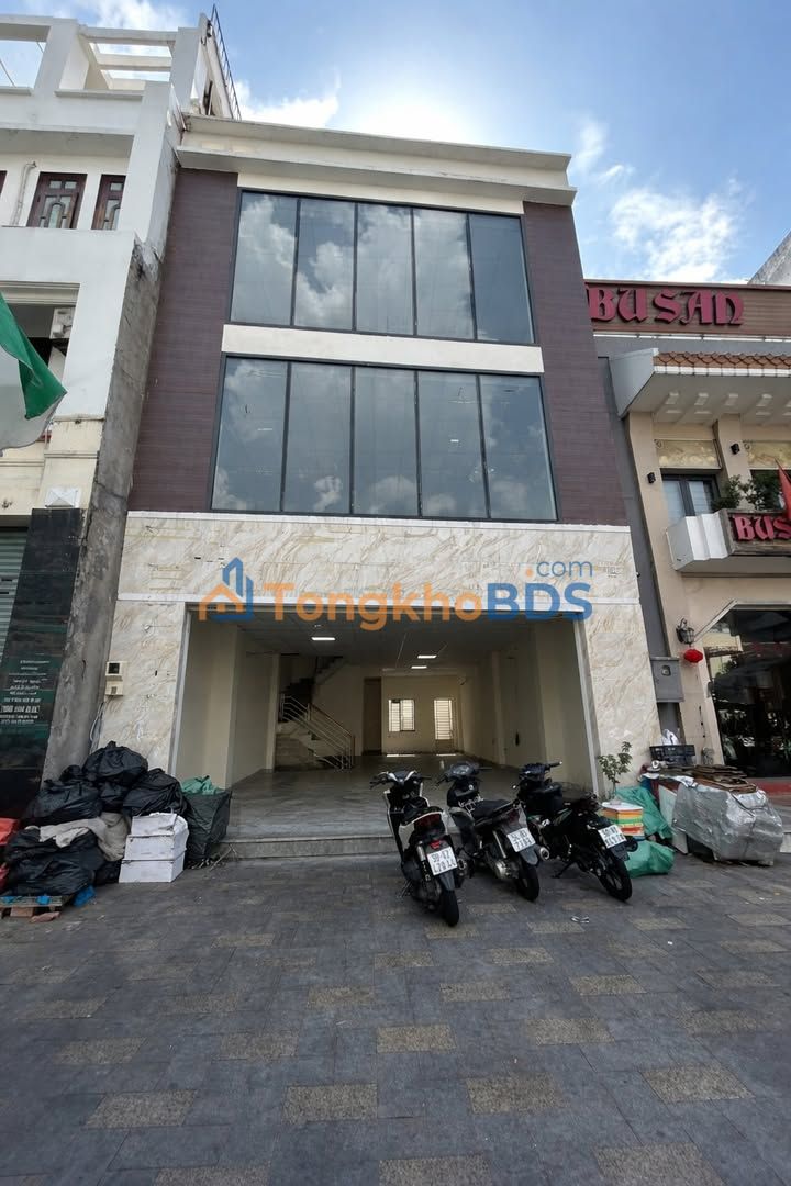 Nhà Nguyễn Thái Học Q1 160m² thỏa thuận - Chính chủ bán