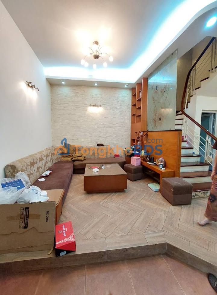 Nhà nguyên căn Tây Hồ 60m² giá 13 triệu - Sẵn sàng ở ngay